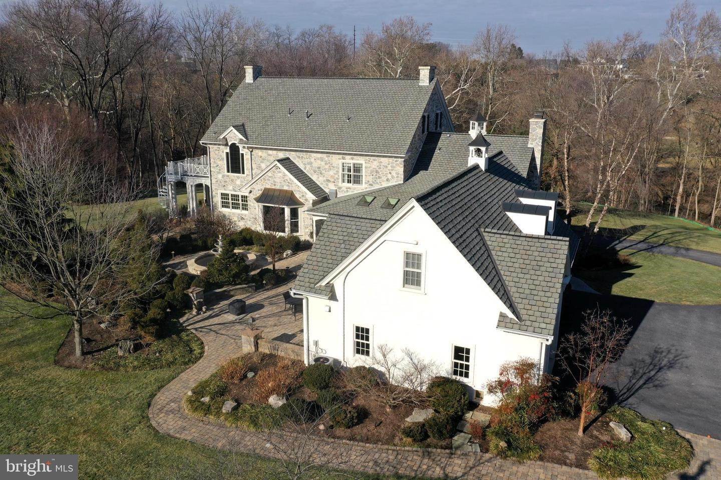 3. Residential for Sale at 808 PINKERTON Road Mount Joy, Pennsylvania 17552 United States