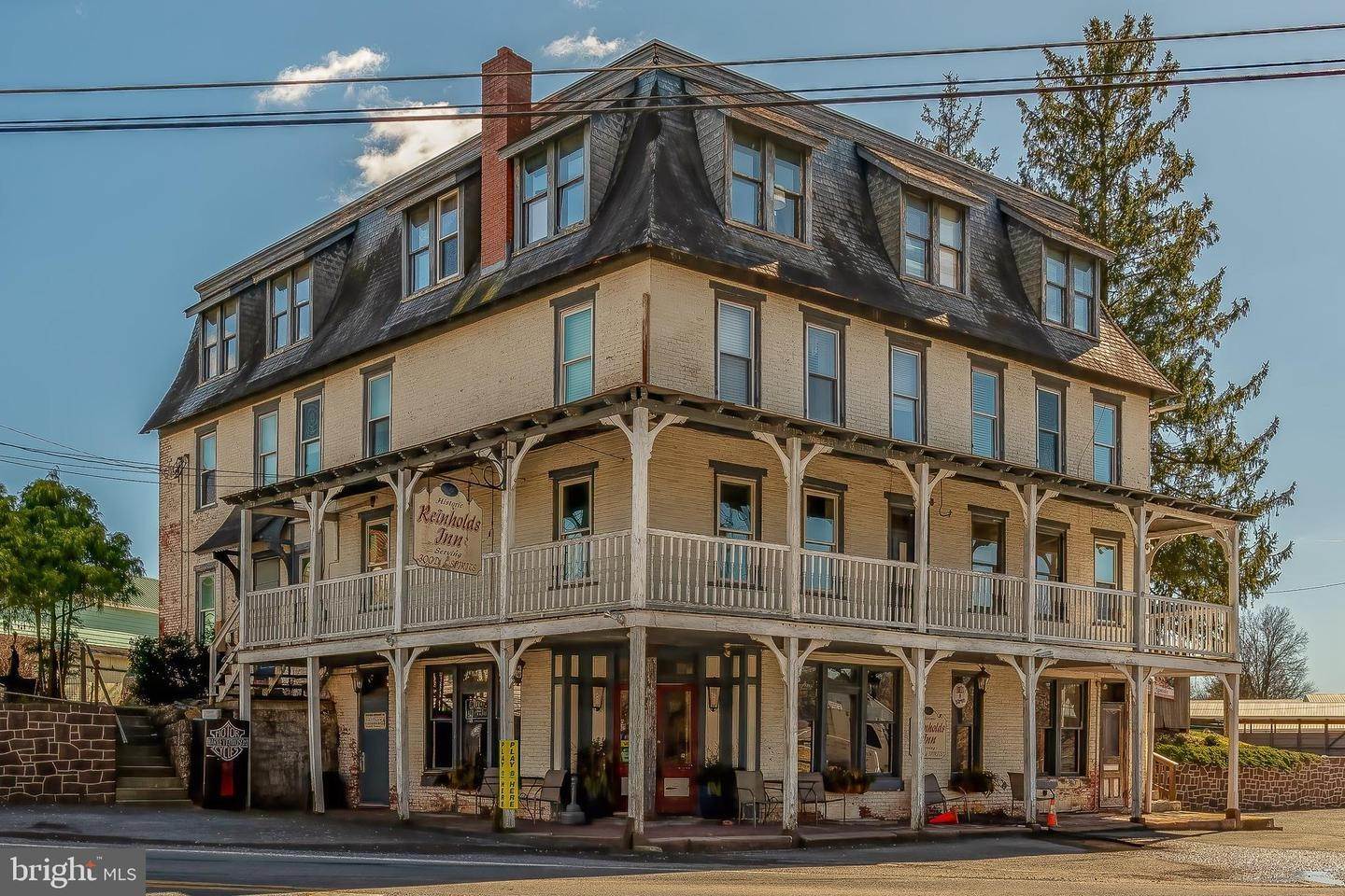 1. Commercial for Sale at 5-11 W MAIN Street Reinholds, Pennsylvania 17569 United States