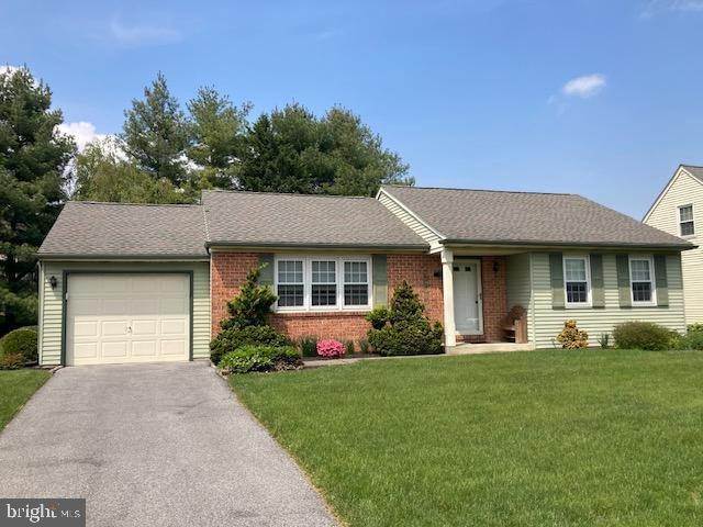 4. Residential for Sale at 235 W SPRUCE Street New Holland, Pennsylvania 17557 United States