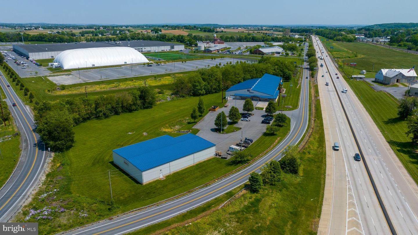 7. Commercial for Sale at 343 CHAMP BLVD Manheim, Pennsylvania 17545 United States
