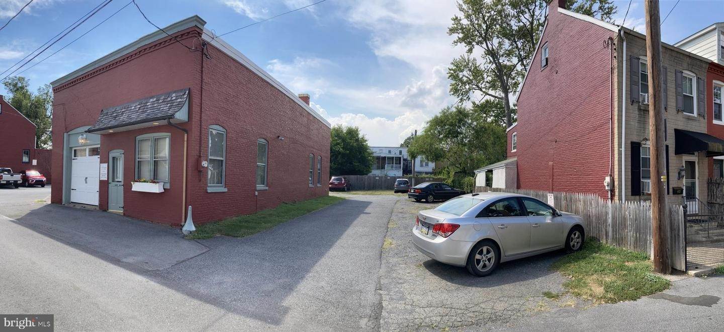 5. Commercial for Sale at 432 N CHRISTIAN Street Lancaster, Pennsylvania 17602 United States