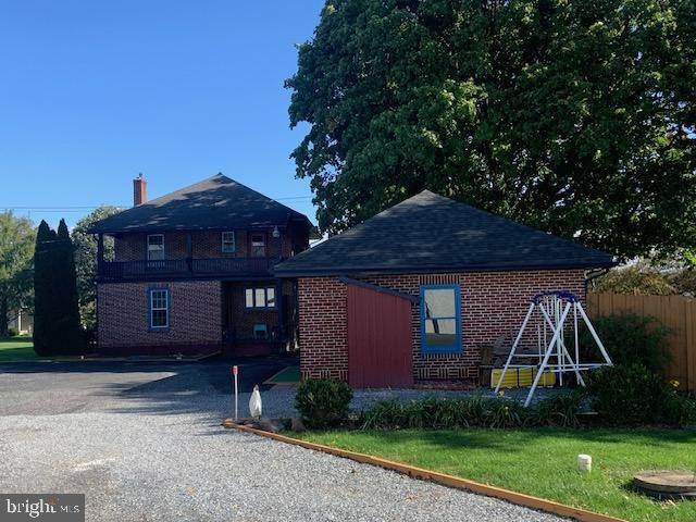 5. Residential for Sale at 455 W ROUTE 897 Reinholds, Pennsylvania 17569 United States