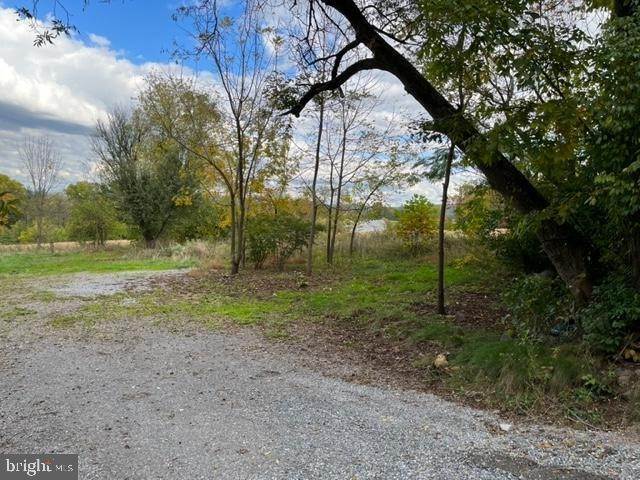 2. Land for Sale at 880 CAMP MEETING Road East Earl, Pennsylvania 17519 United States