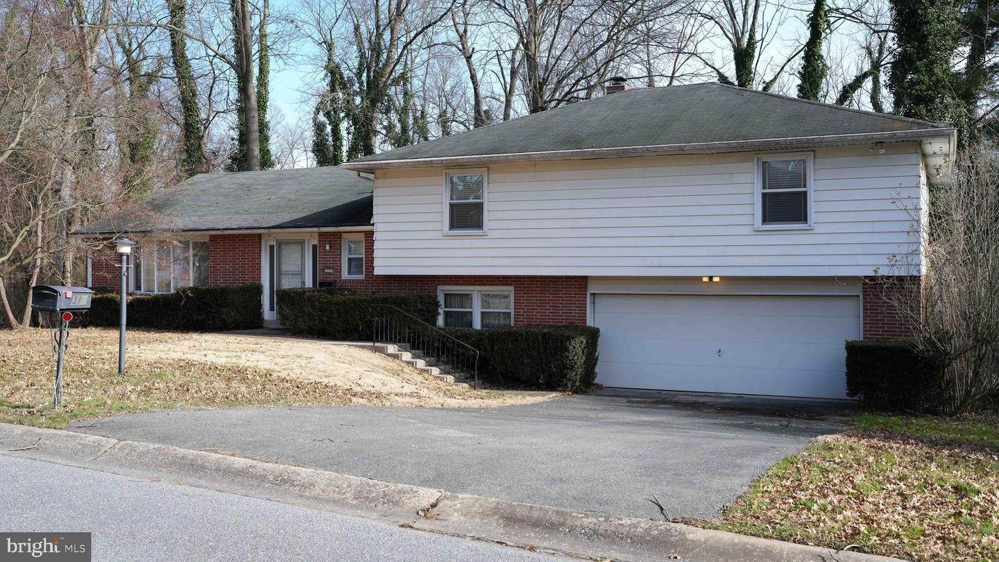 1. Residential for Sale at 315 AND 305 CONESTOGA BLVD Lancaster, Pennsylvania 17602 United States